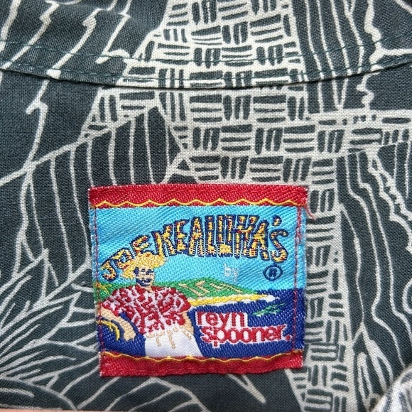Reyn Spooner Hawaiian Short Sleeve Button Down Shirt - Picture 2 of 9